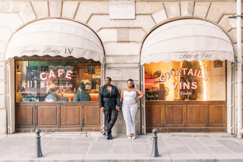 paris same sex wedding photographer place dauphine 01